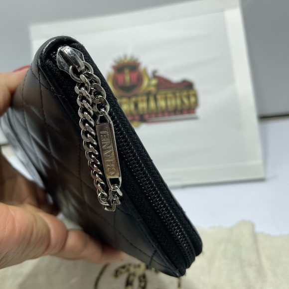 Chanel Cambon Zippy Wallet /clutch in lambskin , preloved. - Picture 6 of 14